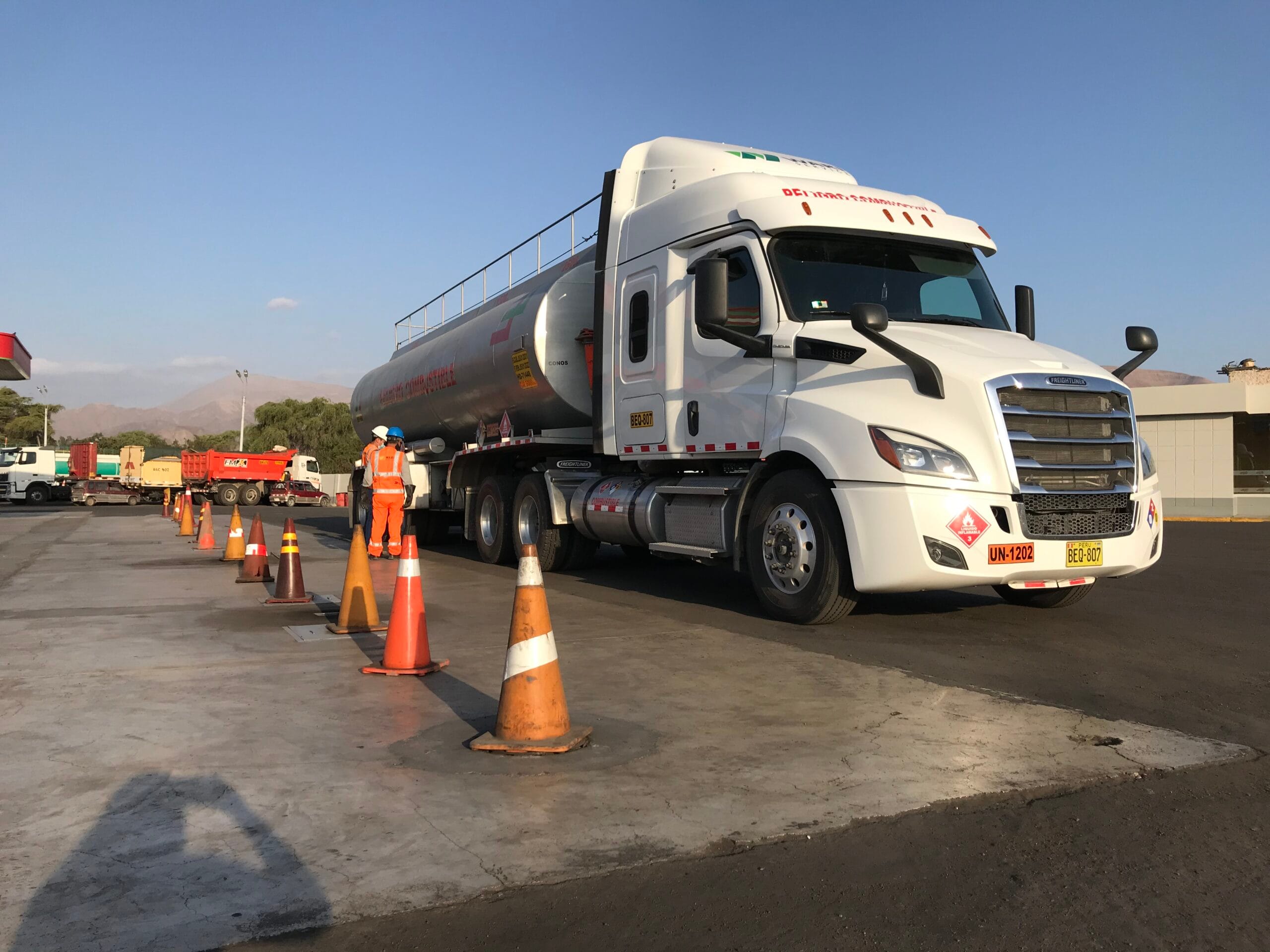 5 claves para garantizar la seguridad en el transporte de materiales peligrosos